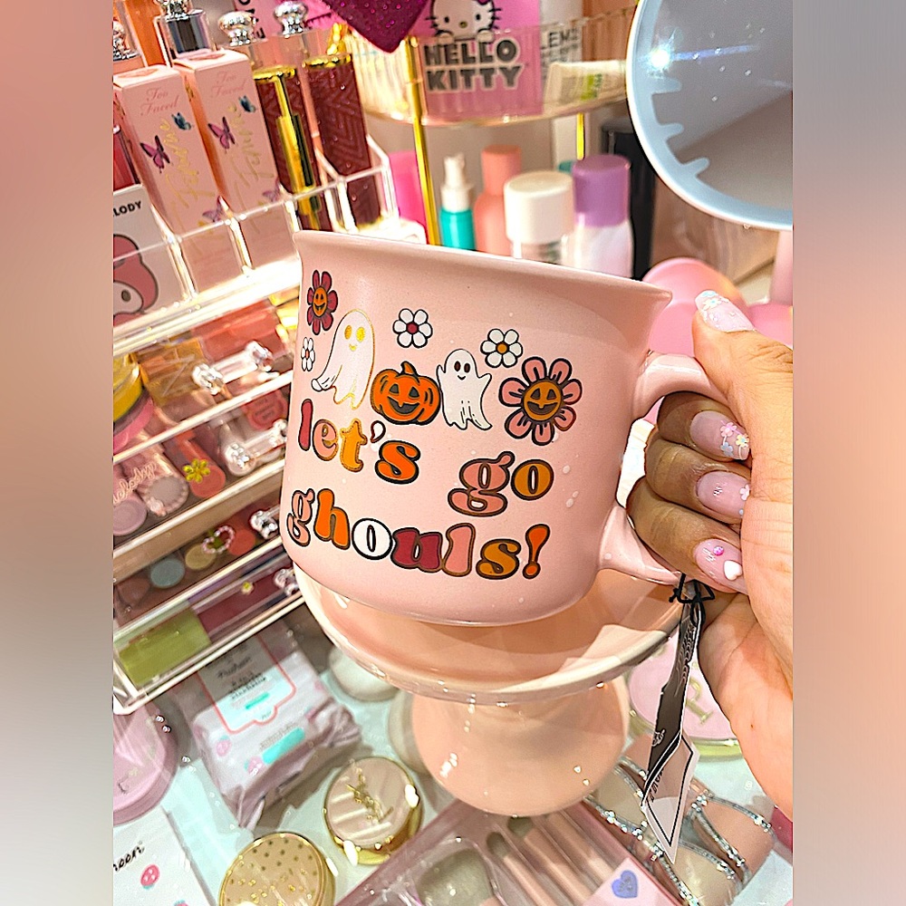 NEW CUTE HALLOWEEN PINK AND FOIL MUG
